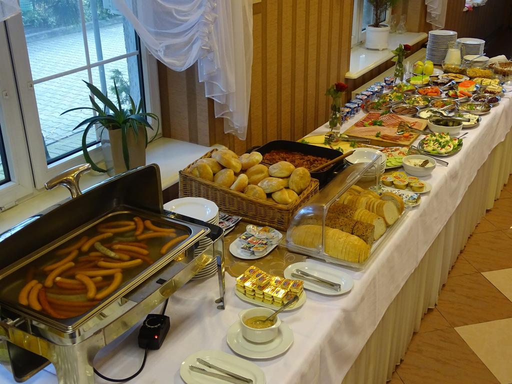 Motel 2000 Стеншев Екстериор снимка